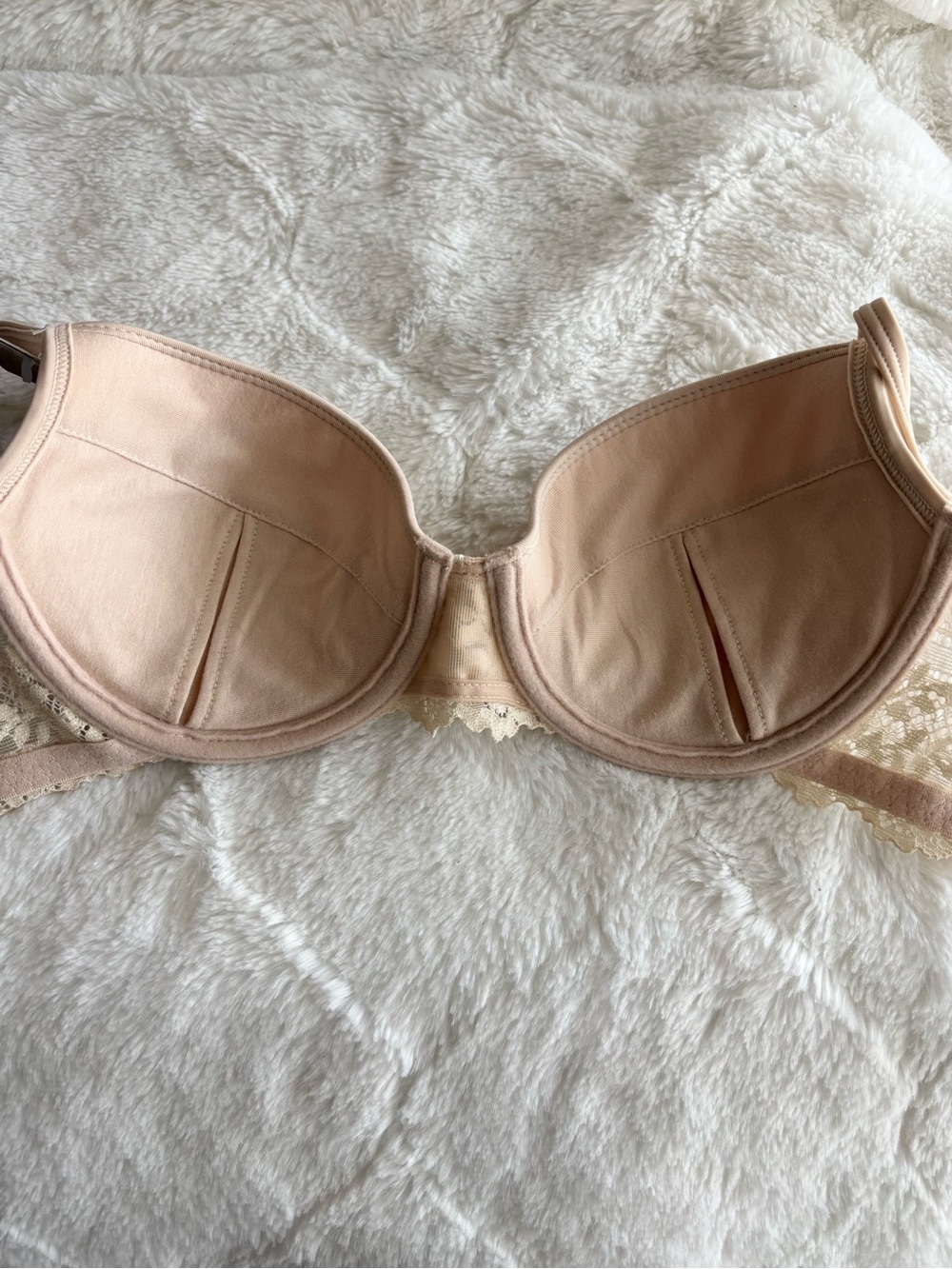 Wacoal Embrace Lace Petite Push Up Underwire Bra in Sand Size 36A NEW Padded - Picture 7 of 14